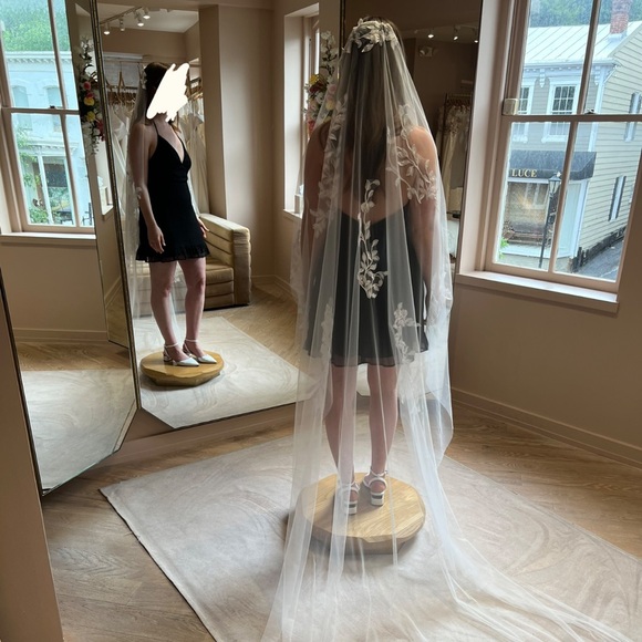 Lovers society Camila veil - new without tags - Picture 2 of 9